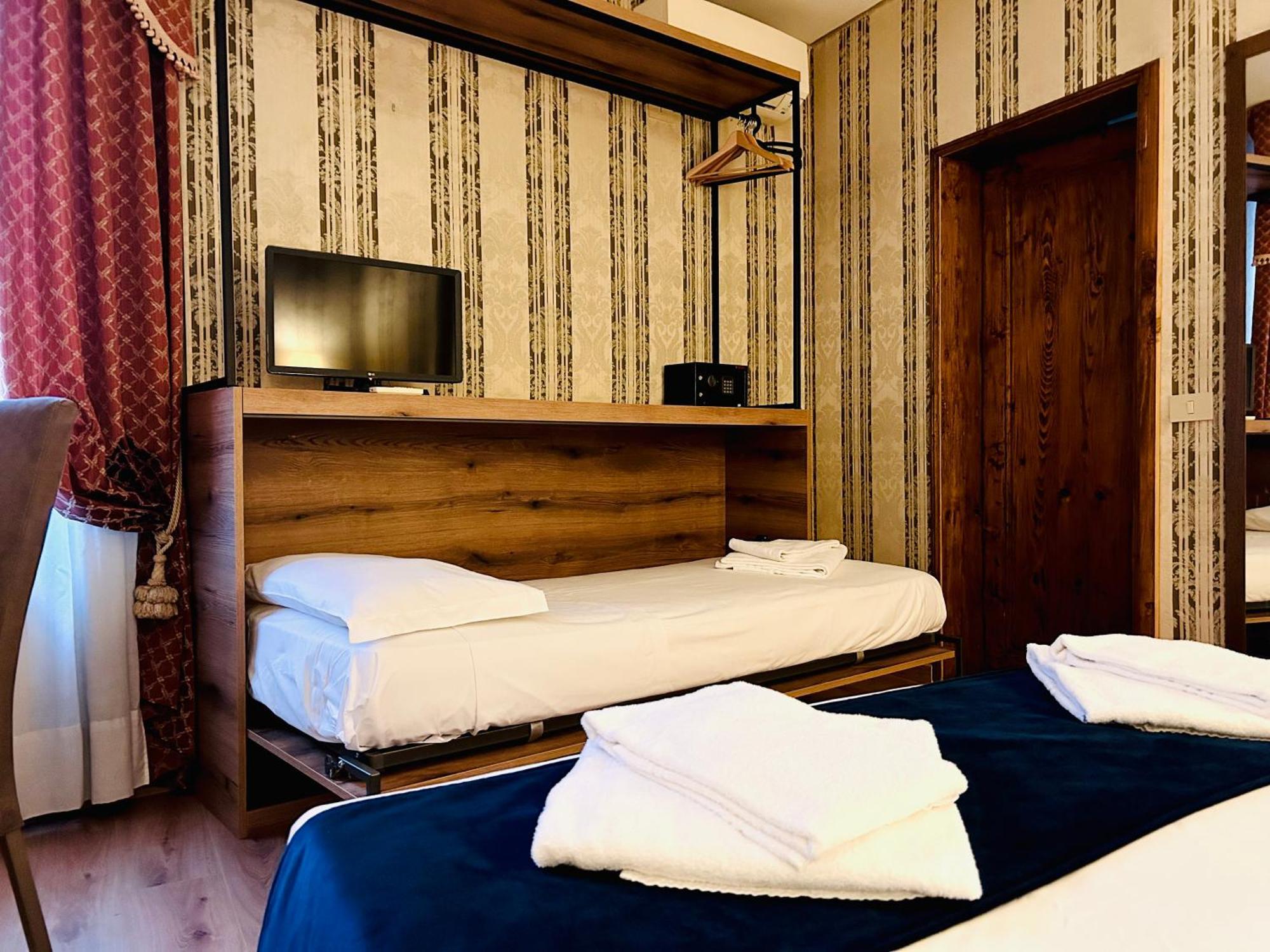 Hotel Al Graspo De Ua Венеция Экстерьер фото