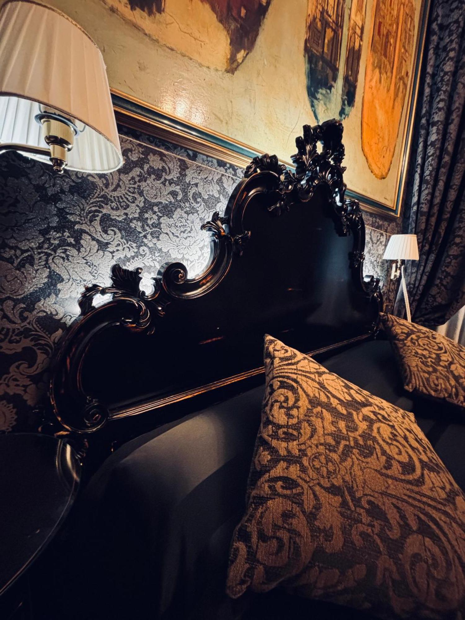 Hotel Al Graspo De Ua Венеция Экстерьер фото