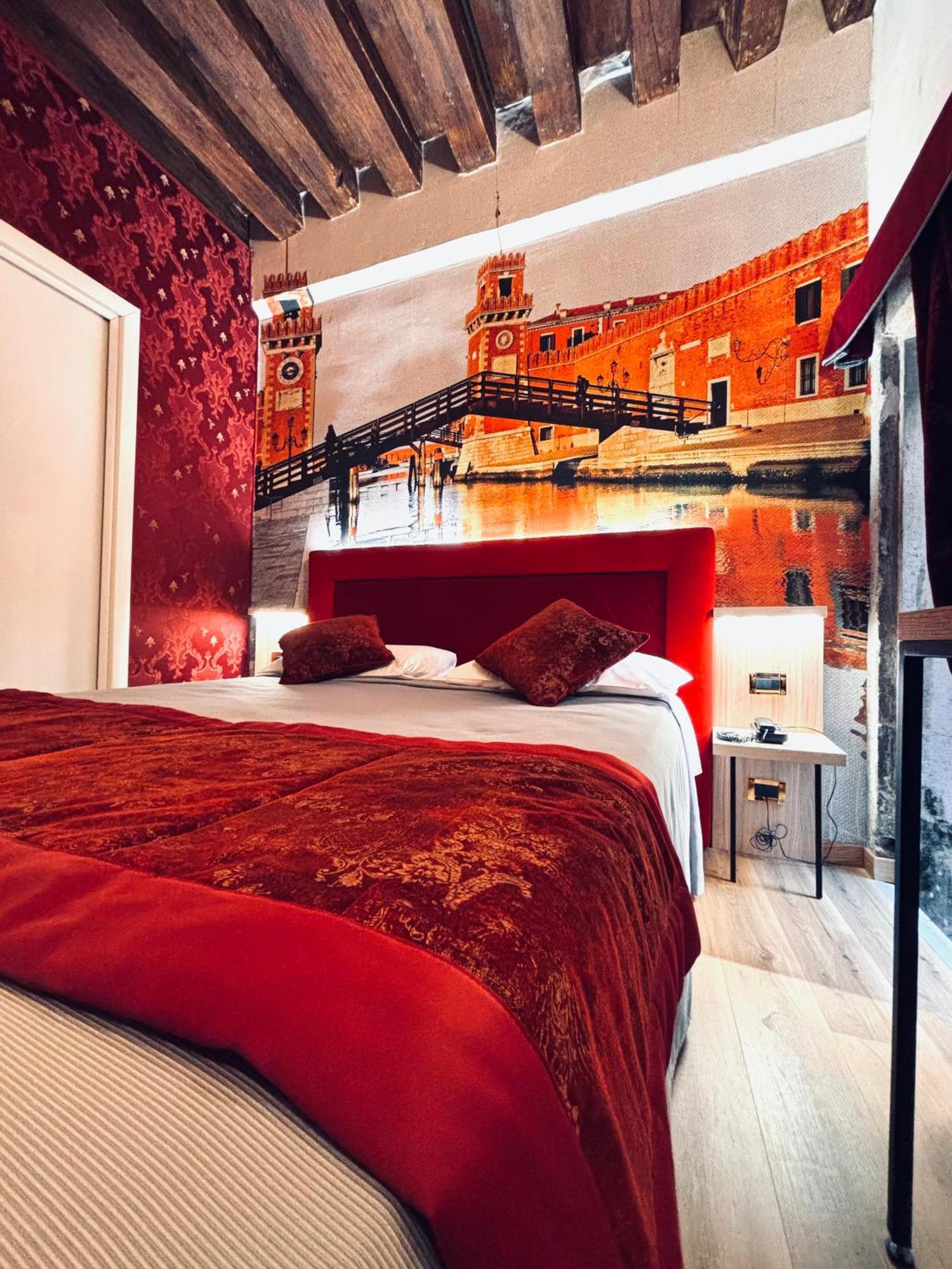 Hotel Al Graspo De Ua Венеция Экстерьер фото
